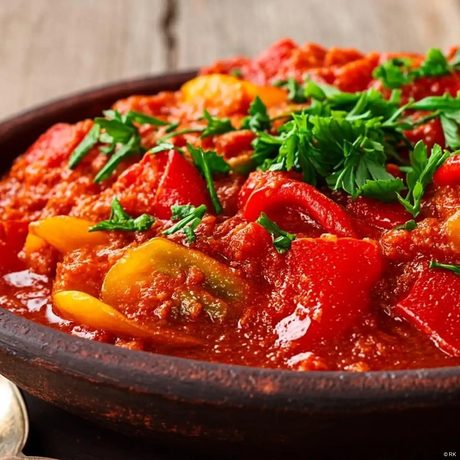 Barena paprika u domaćem paradajz sosu, film nedelje na kanalu